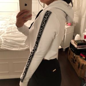 Escapology cropped sweater